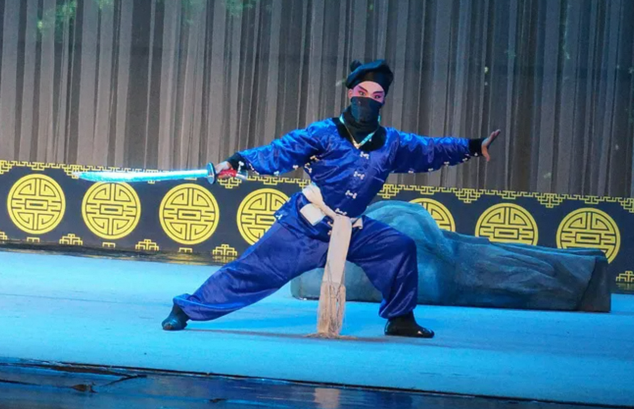 Sichuan opera